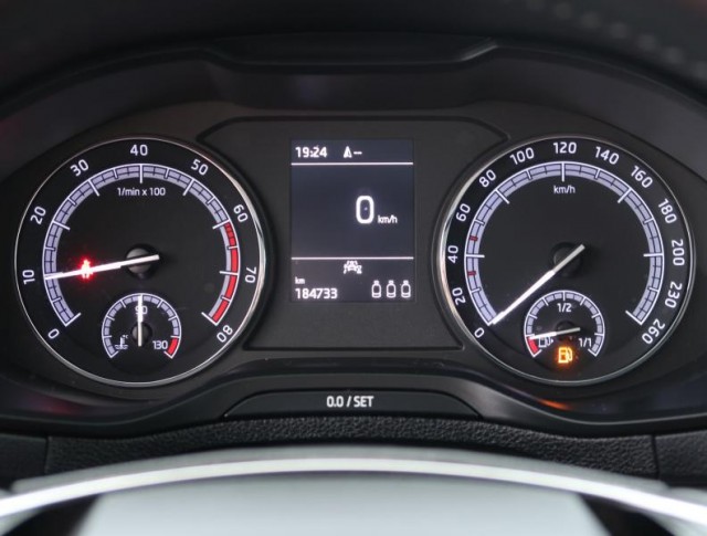 Škoda Karoq  1.0 TSI Ambition