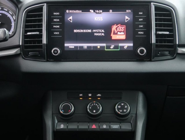 Škoda Karoq  1.0 TSI Ambition