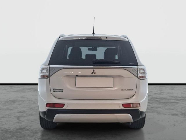 Mitsubishi Outlander  2.2 DI-D 