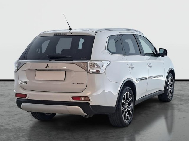 Mitsubishi Outlander  2.2 DI-D 