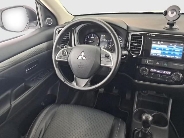 Mitsubishi Outlander  2.2 DI-D 