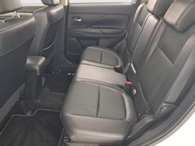 Mitsubishi Outlander  2.2 DI-D 
