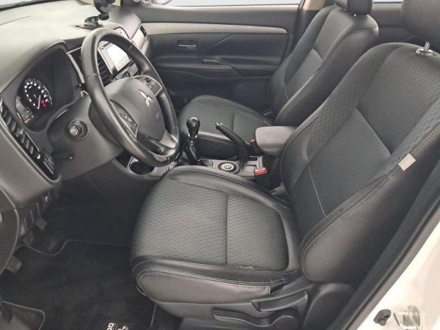 Mitsubishi Outlander  2.2 DI-D 