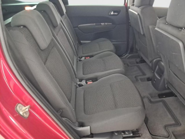 Peugeot 5008  1.6 HDi 