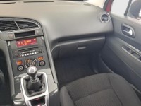 Peugeot 5008  1.6 HDi 