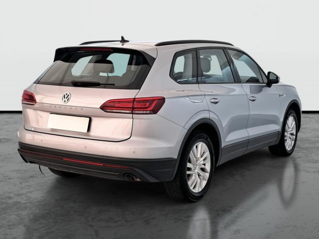 Volkswagen Touareg  3.0 TDI 