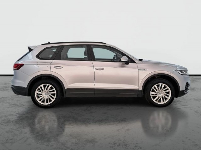 Volkswagen Touareg  3.0 TDI 