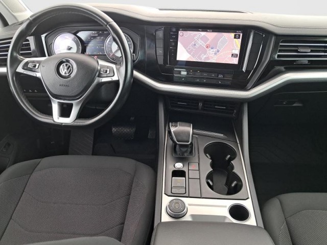 Volkswagen Touareg  3.0 TDI 