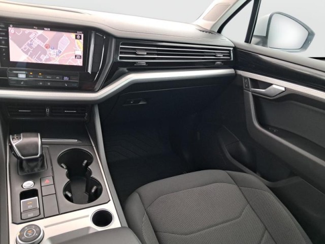 Volkswagen Touareg  3.0 TDI 
