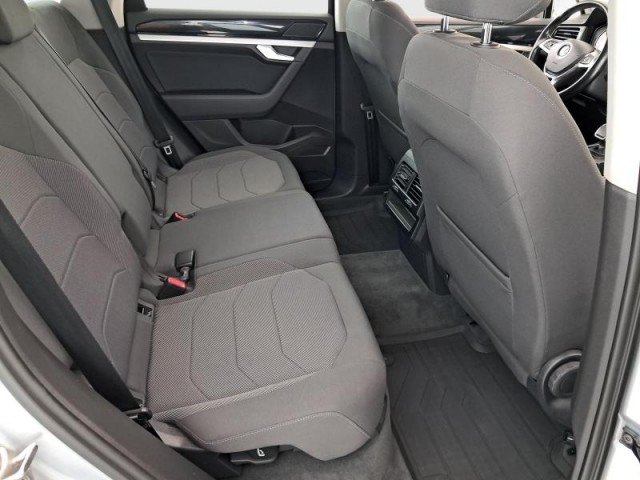 Volkswagen Touareg  3.0 TDI 