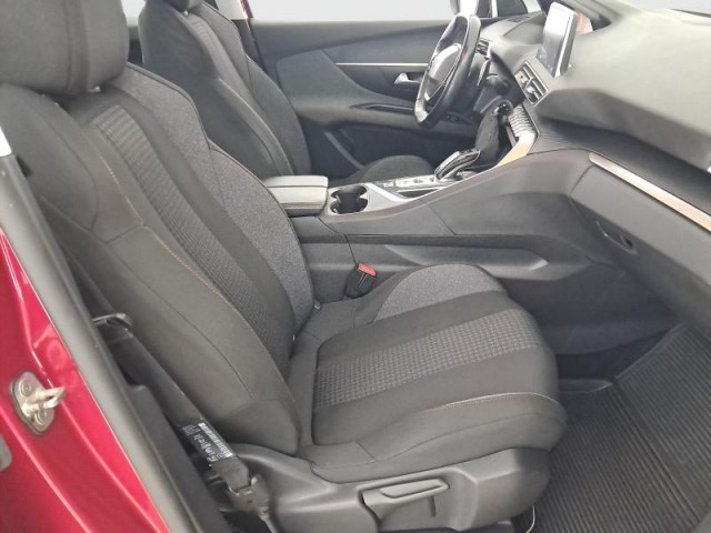 Peugeot 3008  1.5 BlueHDi 