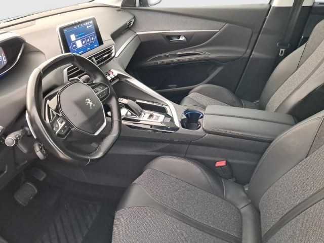 Peugeot 5008  PureTech 180 