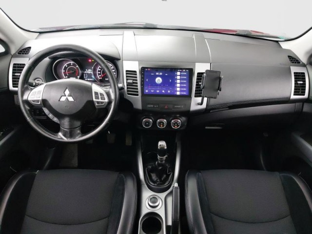 Mitsubishi Outlander  2.2 DI-D 