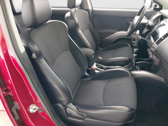 Mitsubishi Outlander  2.2 DI-D 