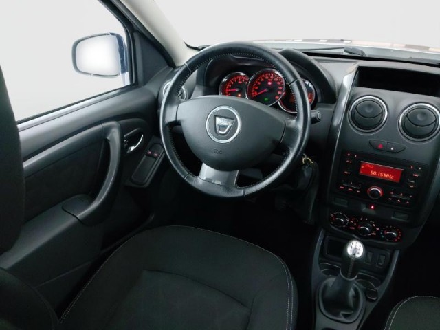 Dacia Duster  1.6 16V 