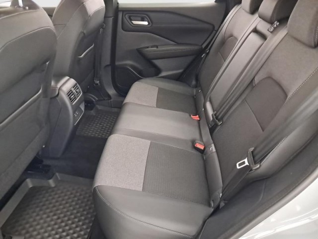 Nissan Qashqai  1.3 DIG-T MHEV N-Connecta
