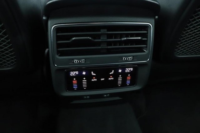 Audi Q7  50 TDI S-line
