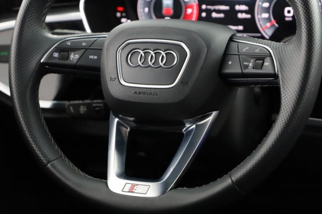 Audi Q3  35 TFSI S-Line