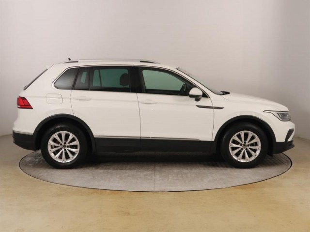 Volkswagen Tiguan  1.5 TSI Life