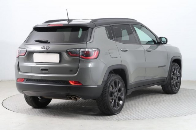 Jeep Compass  1.3 T-GDI 