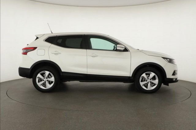 Nissan Qashqai  1.3 DIG-T 