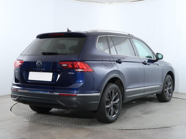 Volkswagen Tiguan  2.0 TDI 