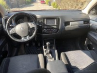 Mitsubishi Outlander 2,0   benzín, serviska