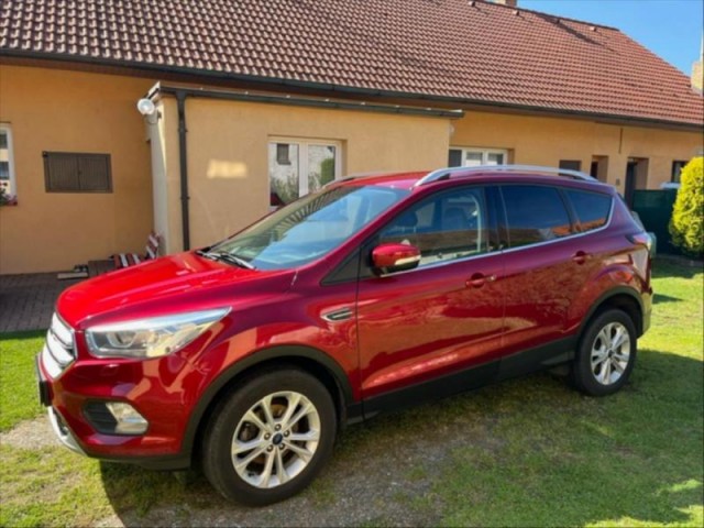 Ford Kuga 1,5   Ford Kuga - vada motoru