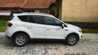 Ford Kuga 2,0   Ford Kuga Titanium