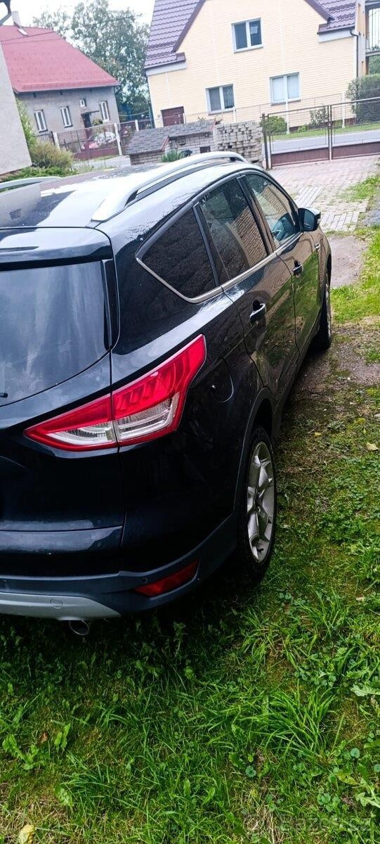 Ford Kuga 2,0   Ford Kuga