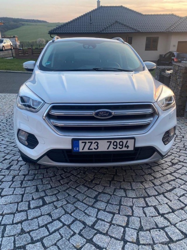 Ford Kuga 1,5   FORD KUGA 4X4 AUTOMAT