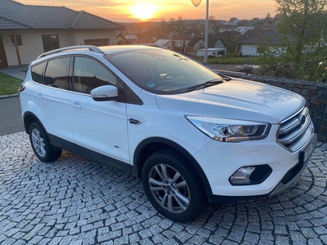 Ford Kuga 1,5   FORD KUGA 4X4 AUTOMAT