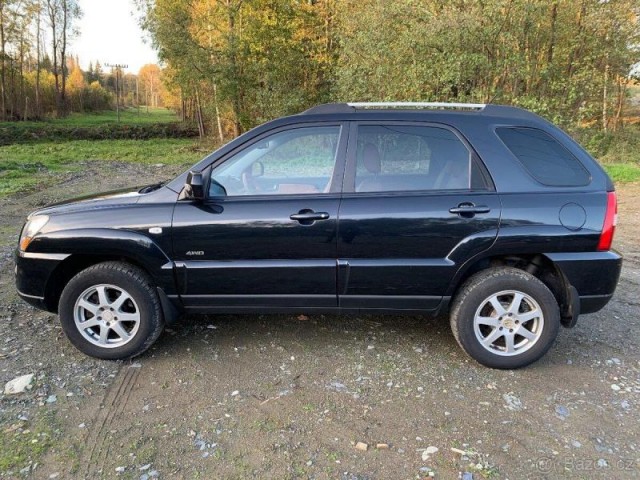 Kia Sportage 2,0   Kia Sportage CRDI 4x4 20