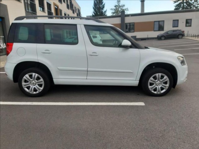 Škoda Yeti 2,0   Škoda Yeti