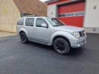 Nissan Pathfinder 2,5   Nissan Pathfinder DCi, 1