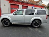 Nissan Pathfinder 2,5   Nissan Pathfinder DCi, 1