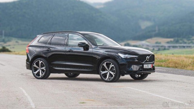 Volvo XC60 2,0 B4 FWD diesel Plus Dark Au