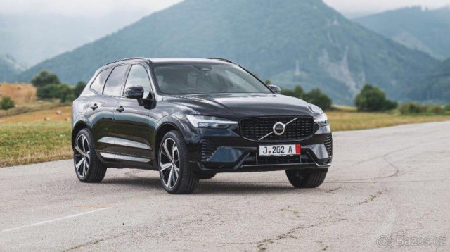 Volvo XC60 2,0 B4 FWD diesel Plus Dark Au