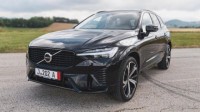 Volvo XC60 2,0 B4 FWD diesel Plus Dark Au