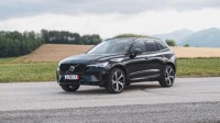 Volvo XC60 2,0 B4 FWD diesel Plus Dark Au