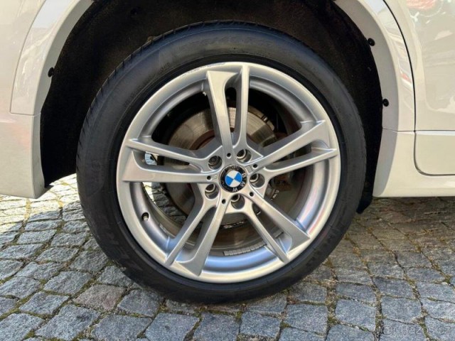 BMW X3 3,0 xDrive35d  BMW X3 X DRIVE 