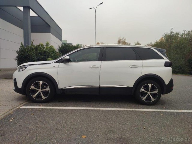 Peugeot 5008 2,0   Peugeot 5008