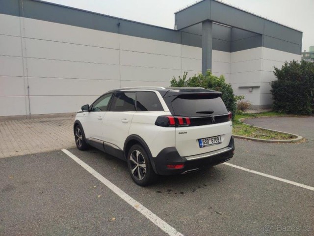 Peugeot 5008 2,0   Peugeot 5008