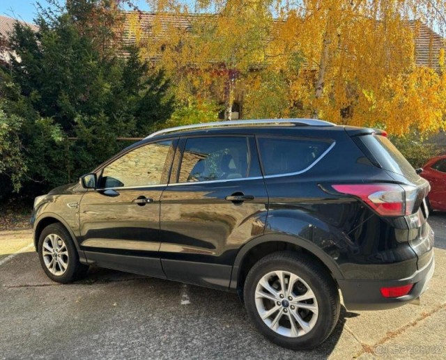 Ford Kuga 1,5   Ford Kuga EcoBoost