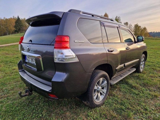 Toyota Land Cruiser 3,0   150, 3.0D-4D Executive 6