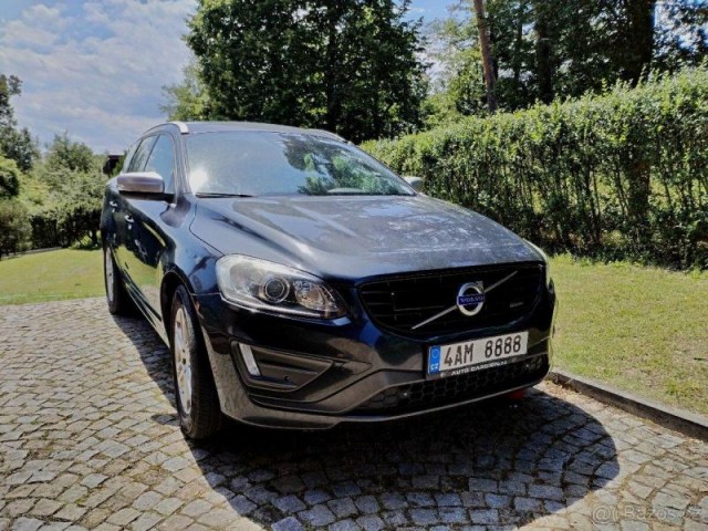 Volvo XC60 2,4   D4 AWD, R-design