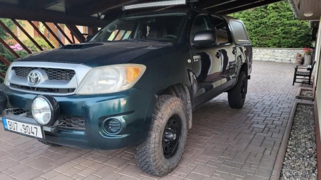 Toyota Hilux 2,4   D4-D
