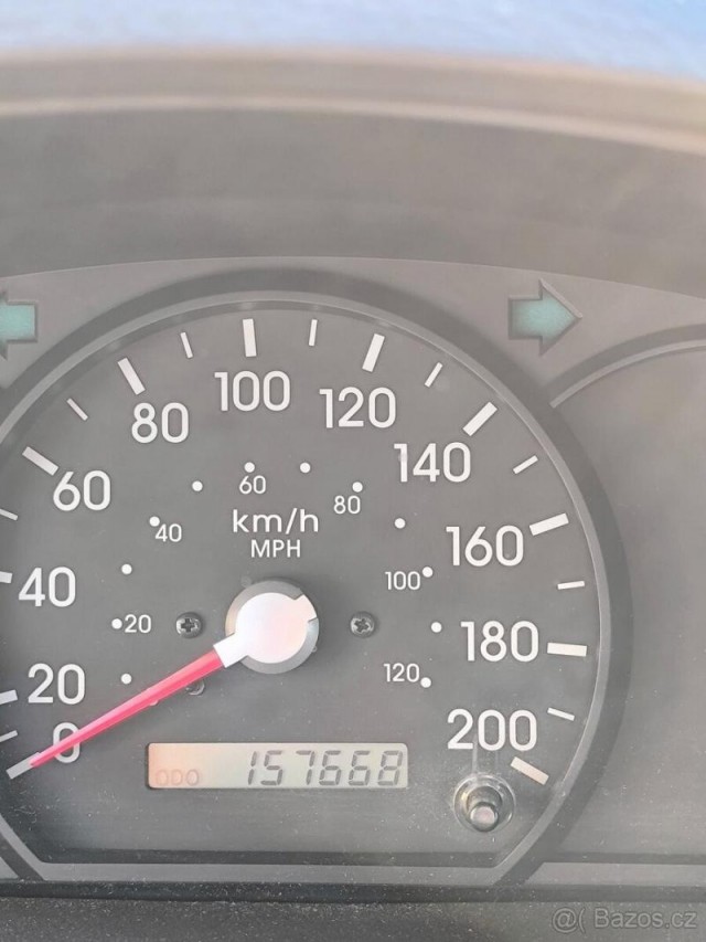 Kia Sorento 2,5   rok výroby 2003 ,103 kW