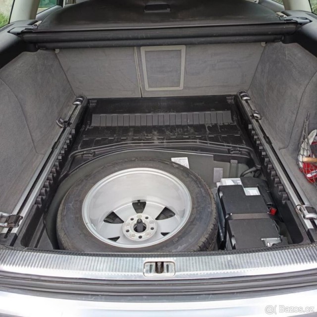 Audi A6 Allroad 3,0   qatro