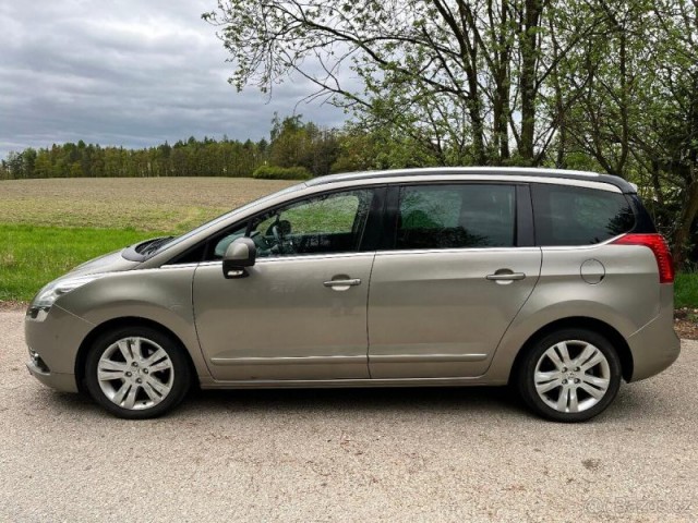 Peugeot 5008 2,0   HDi Allure